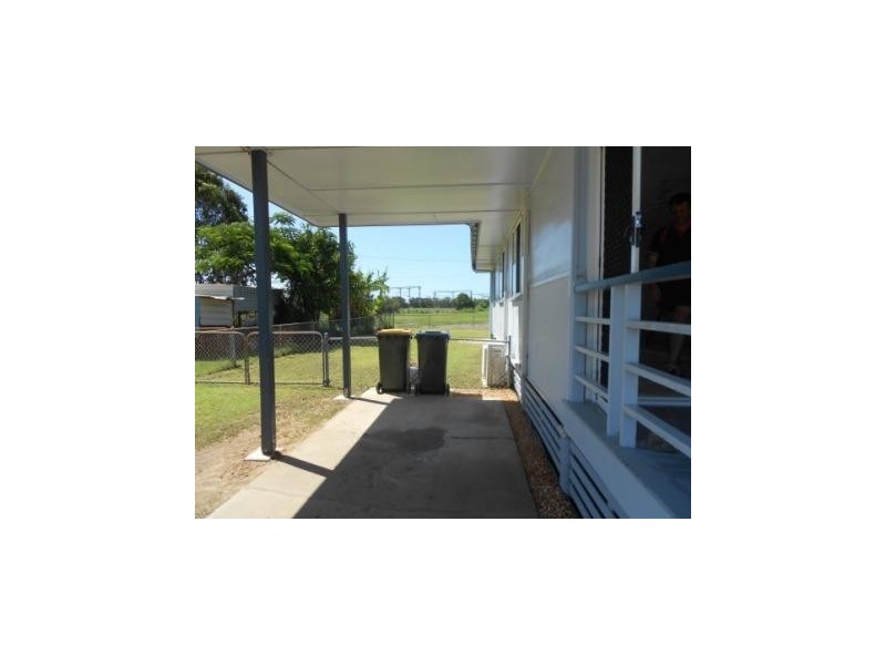 4 Moura Crescent, Gladstone QLD 4680