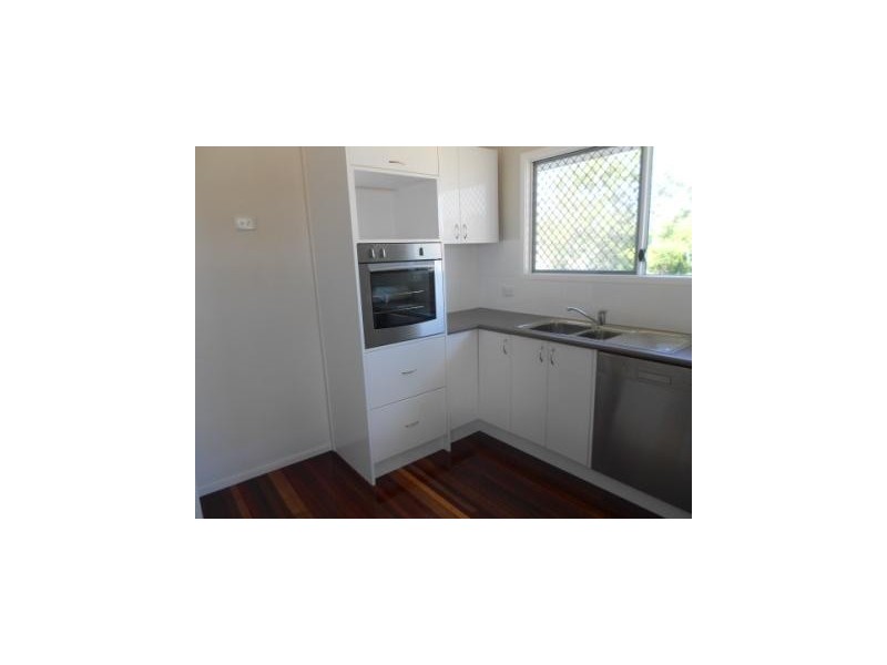 4 Moura Crescent, Gladstone QLD 4680