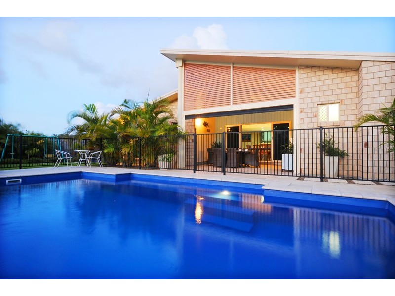 19 Billabong Drive, Glen Eden QLD 4680