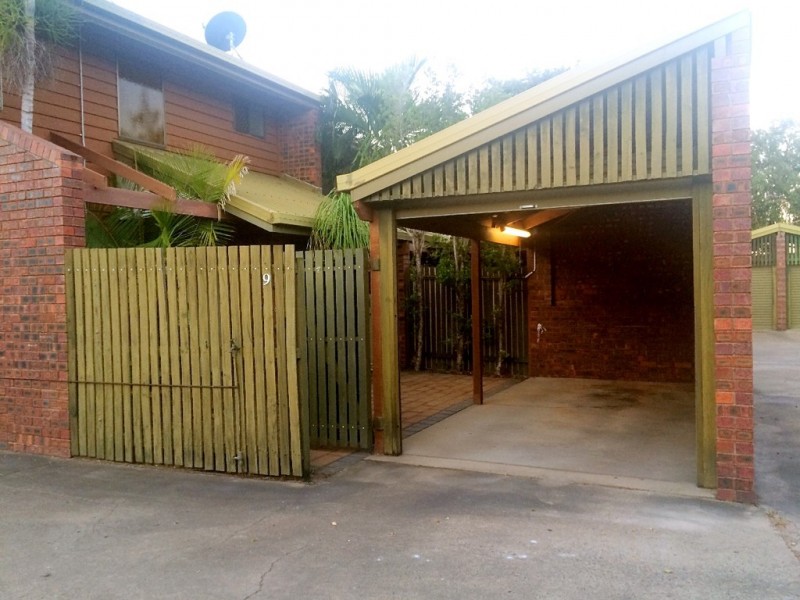 9/15 ROBERTS ST, South Gladstone QLD 4680