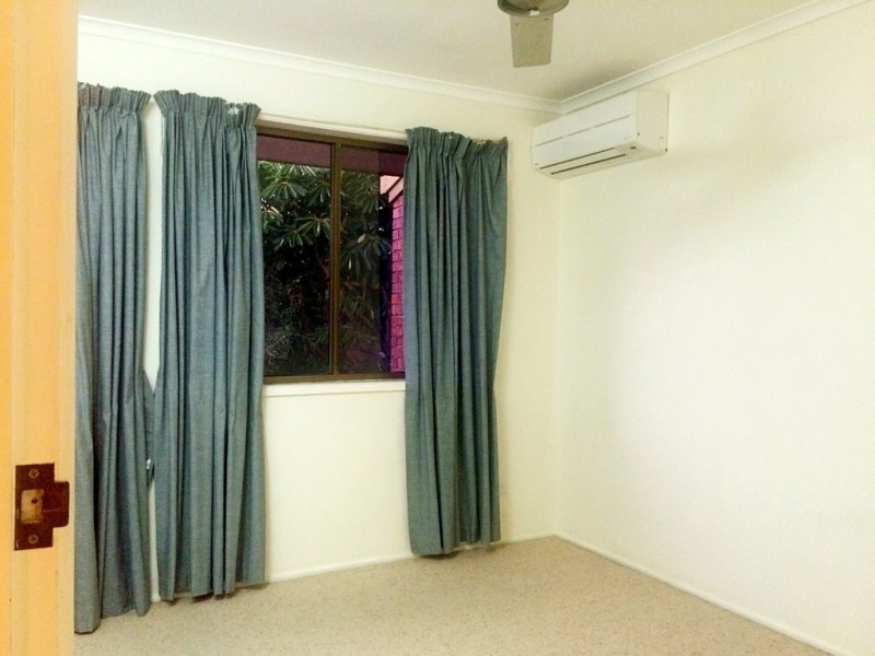 9/15 ROBERTS ST, South Gladstone QLD 4680