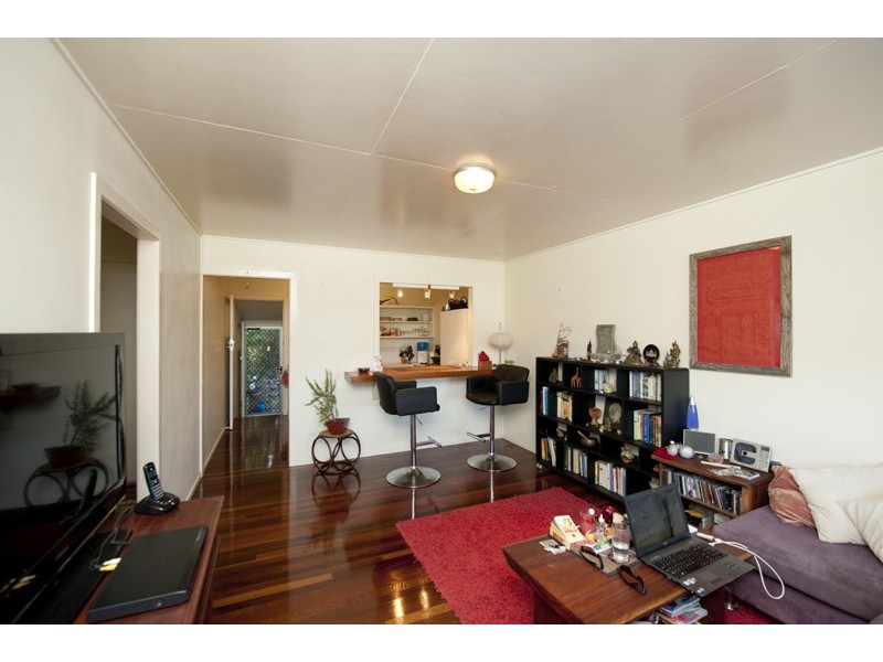 1 and 2/61 Elizabeth Street, South Gladstone QLD 4680