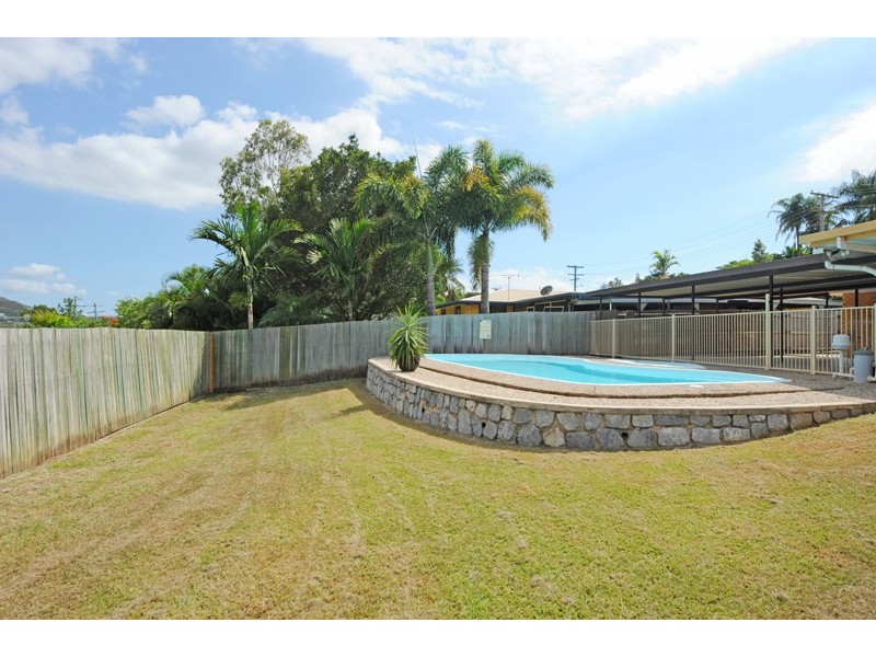7 WATFORD ST, Telina QLD 4680