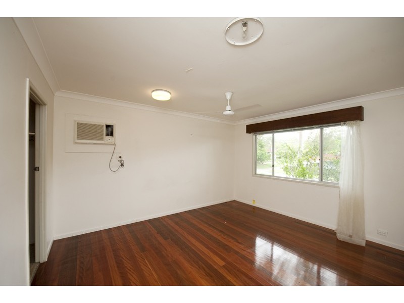 10 Carron Street, West Gladstone QLD 4680