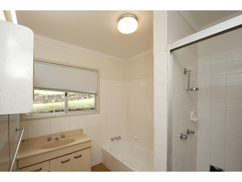 10 Carron Street, West Gladstone QLD 4680