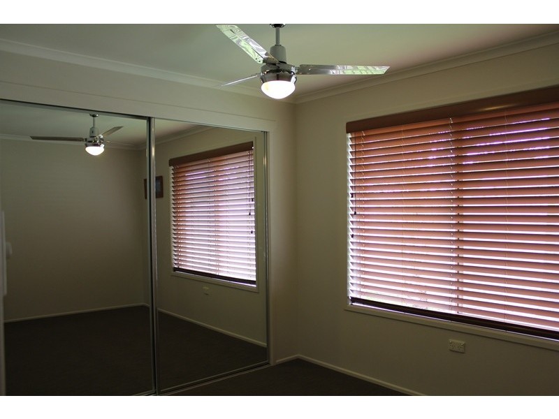 10 Finchley Street, Telina QLD 4680