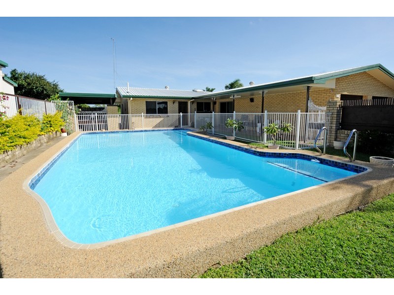 25 Cockatoo Drive, New Auckland QLD 4680