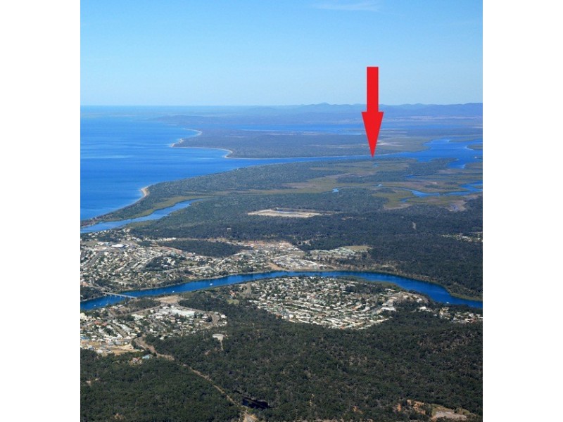 7 Dr John McGree Esplanade, Tannum Sands QLD 4680