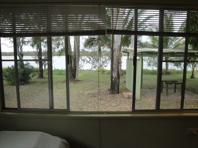 7 Dr John McGree Esplanade, Tannum Sands QLD 4680