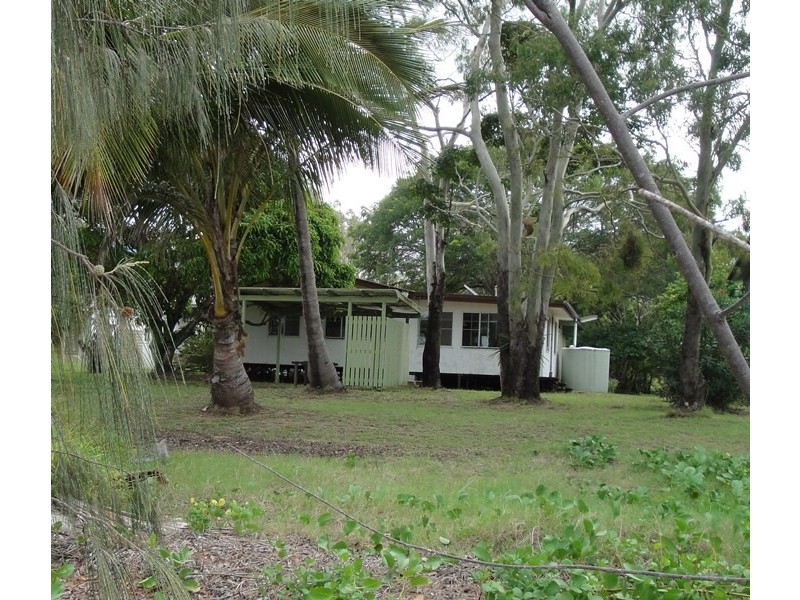 7 Dr John McGree Esplanade, Tannum Sands QLD 4680