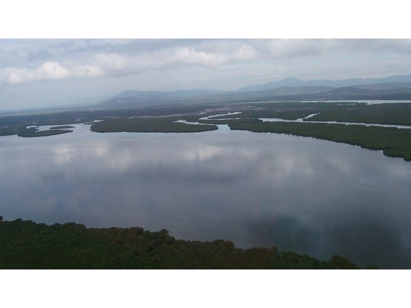 7 Dr John McGree Esplanade, Tannum Sands QLD 4680