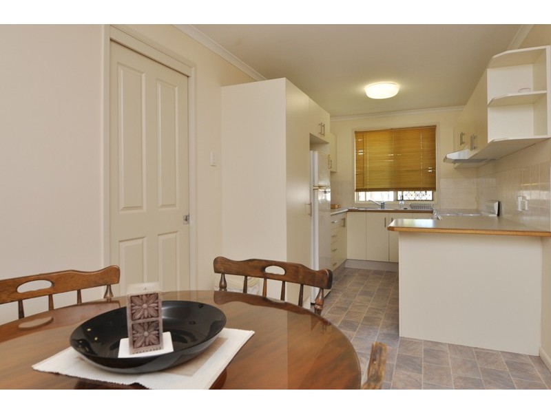 2A Yaldara Court, New Auckland QLD 4680