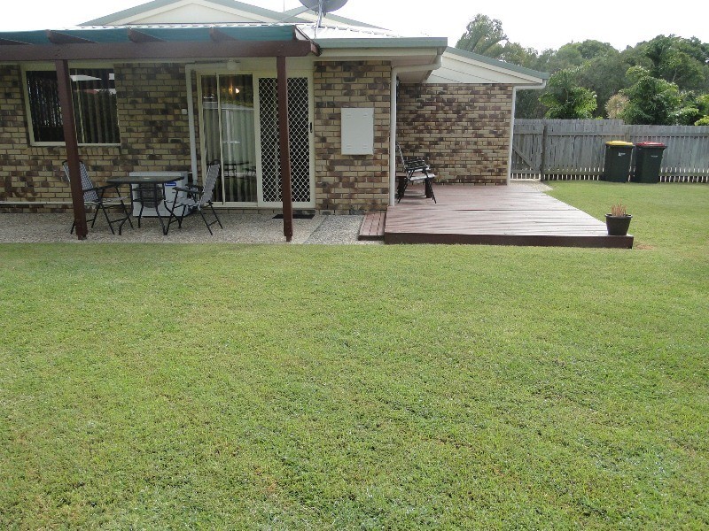 2A Yaldara Court, New Auckland QLD 4680