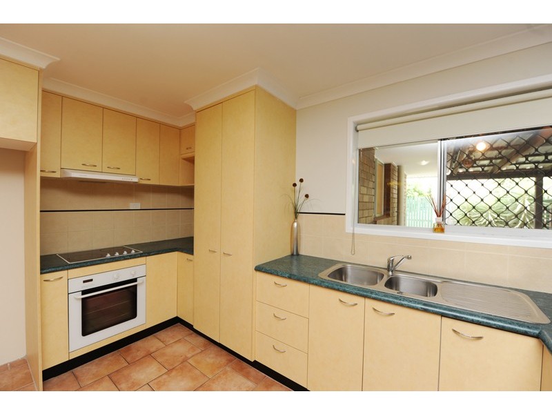 1 Luton Street, Telina QLD 4680