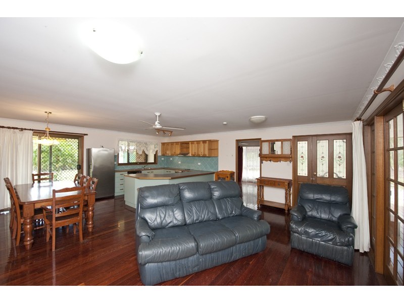 51 Flora Drive, Beecher QLD 4680