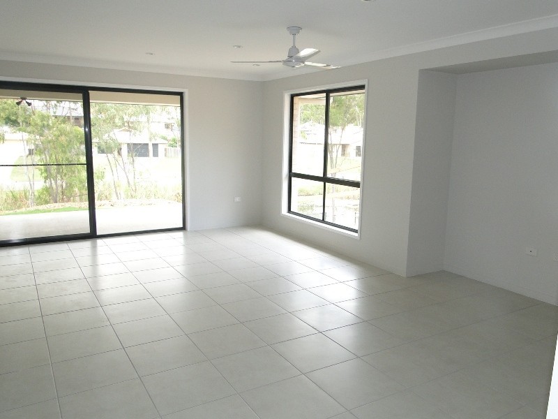 27 Allunga Drive, Glen Eden QLD 4680