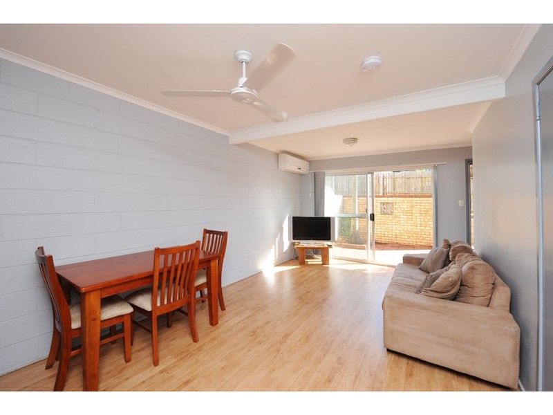 2 / 194 Auckland Street, South Gladstone QLD 4680