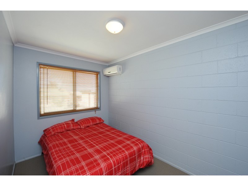 2 / 194 Auckland Street, South Gladstone QLD 4680