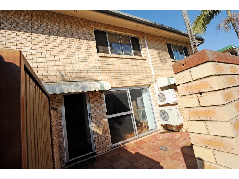 2 / 194 Auckland Street, South Gladstone QLD 4680