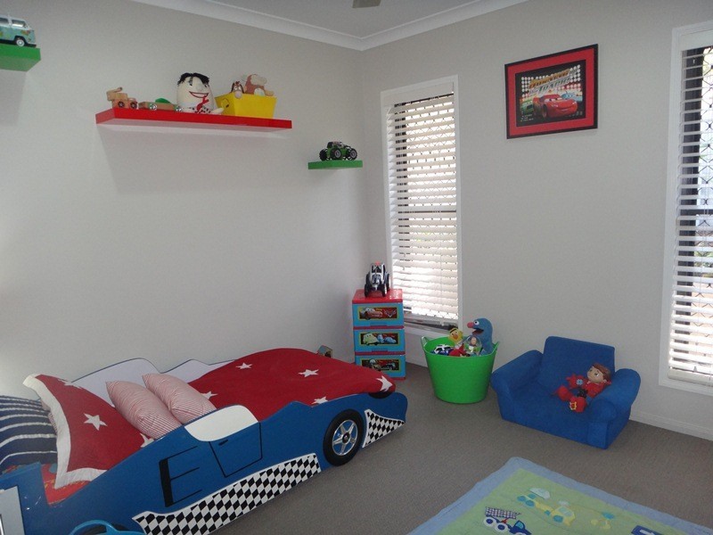 31 Grasstree Crescent, Kirkwood QLD 4680