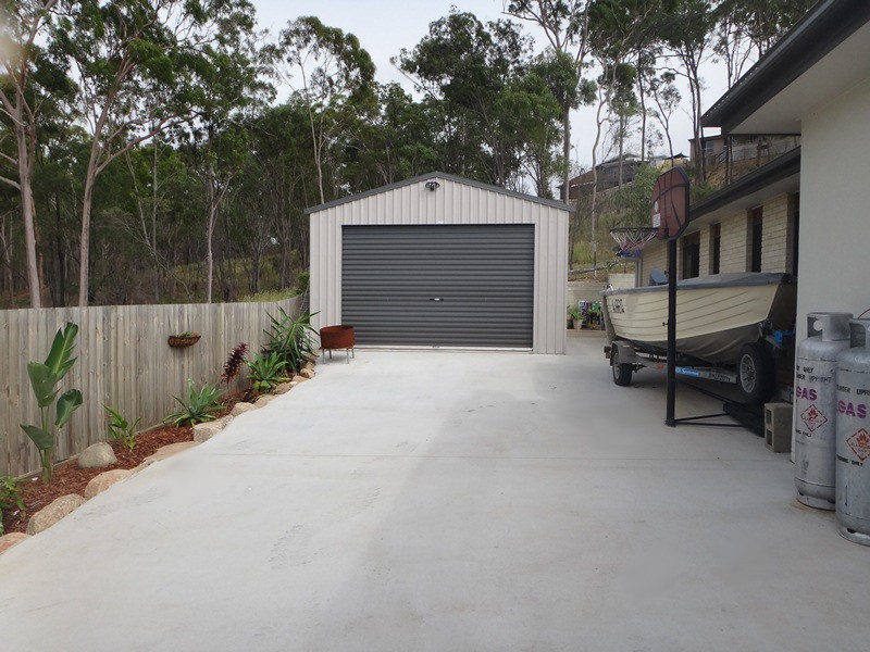 31 Grasstree Crescent, Kirkwood QLD 4680