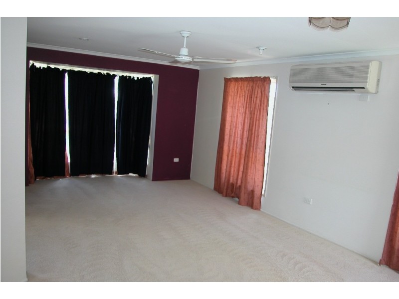 166 J HICKEY AVE, Clinton QLD 4680