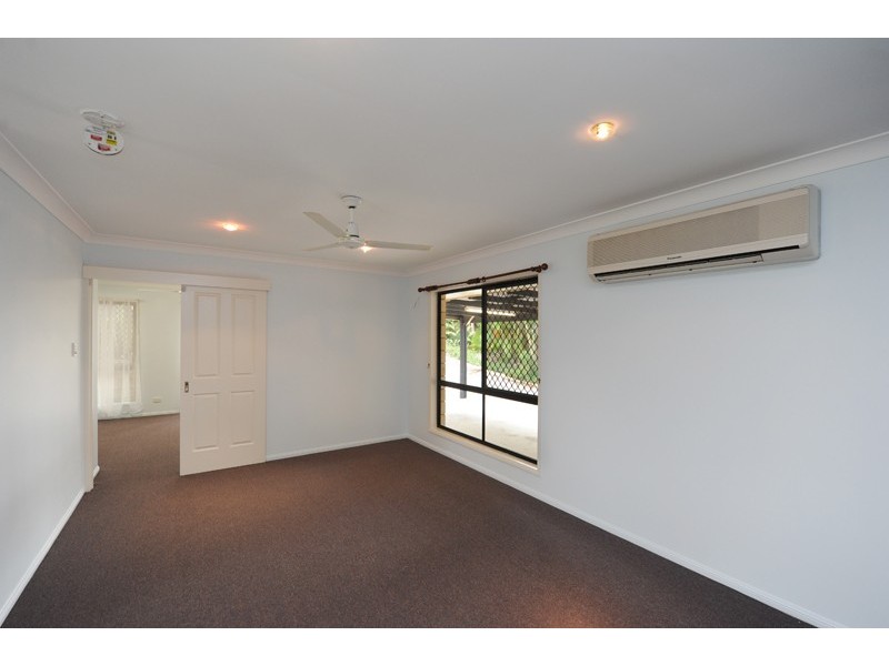 9 Montrose Place, New Auckland QLD 4680