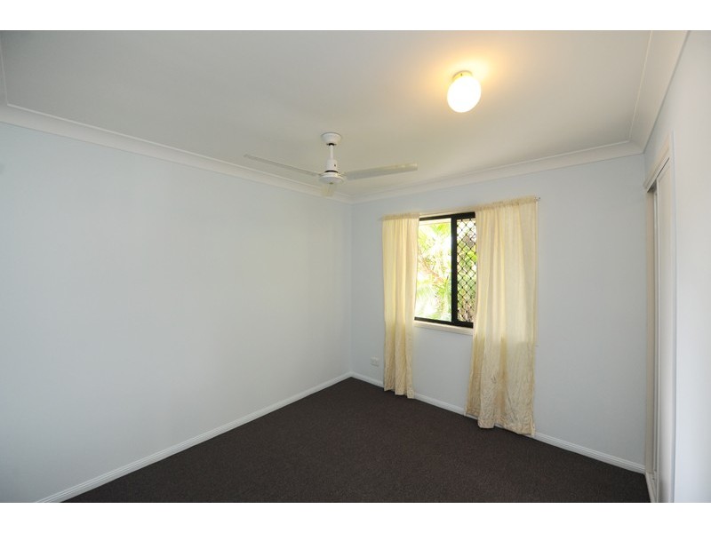 9 Montrose Place, New Auckland QLD 4680