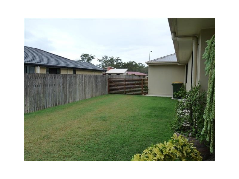 21 Victoria Avenue, Glen Eden QLD 4680