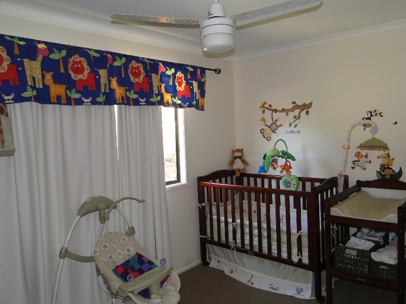 30 Venus Street, Telina QLD 4680