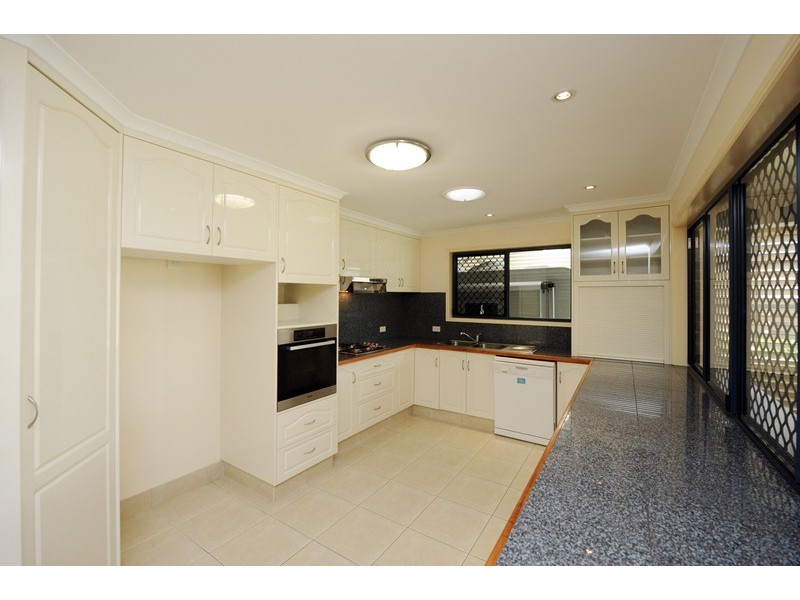 7 Kings Court, Telina QLD 4680