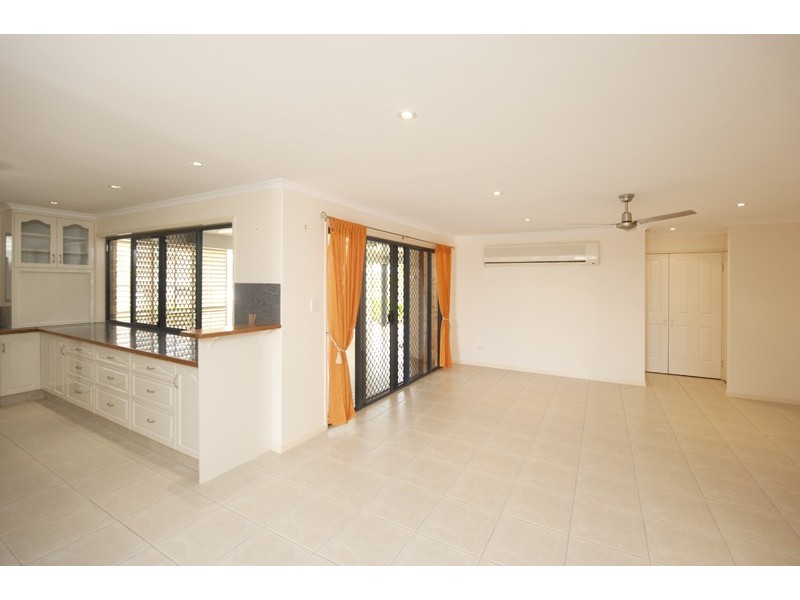 7 Kings Court, Telina QLD 4680