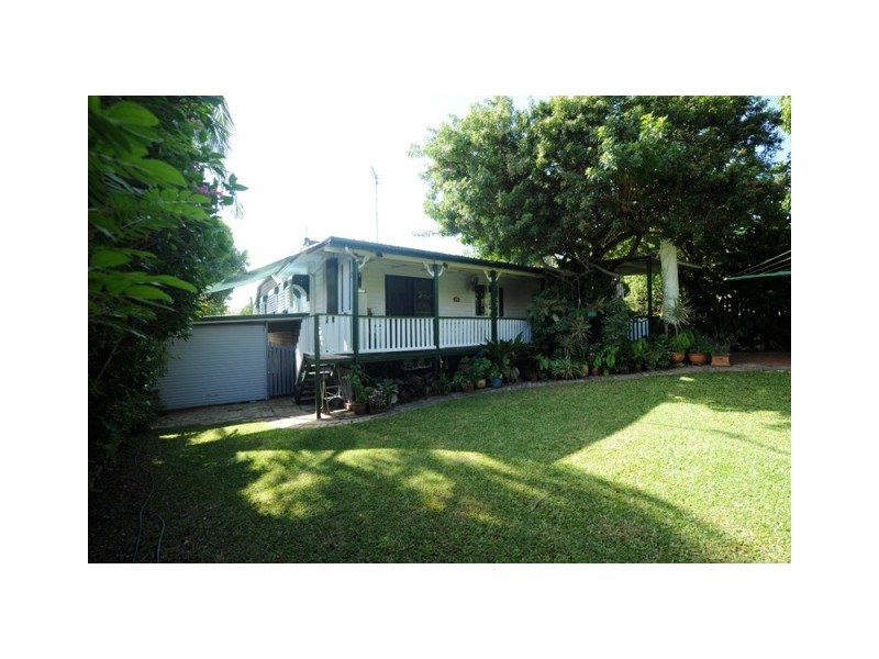15 Fowler Street, West Gladstone QLD 4680