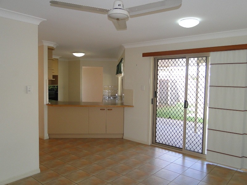 3 Craigmoor Court, New Auckland QLD 4680