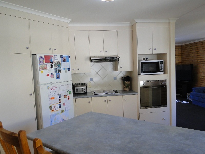5 Somerset Close, Clinton QLD 4680