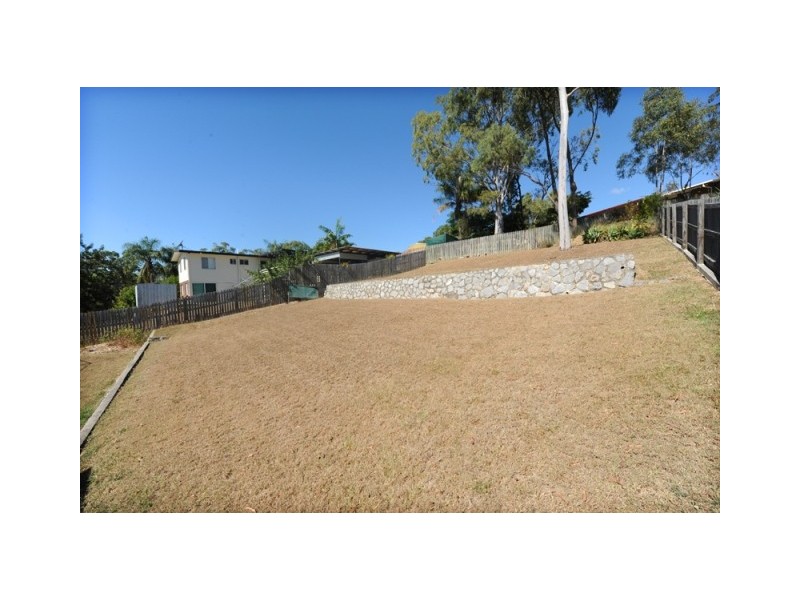 3 Carinya Drive, Clinton QLD 4680