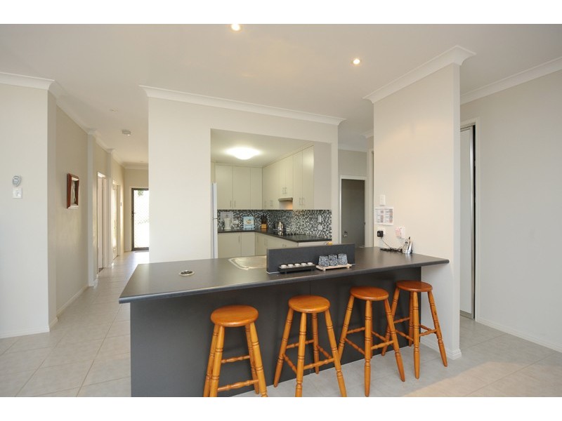 19 Larcom Rise, West Gladstone QLD 4680