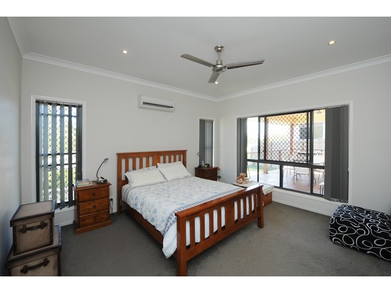 19 Larcom Rise, West Gladstone QLD 4680