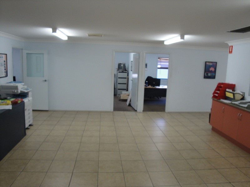 18 Helen Street, Clinton QLD 4680