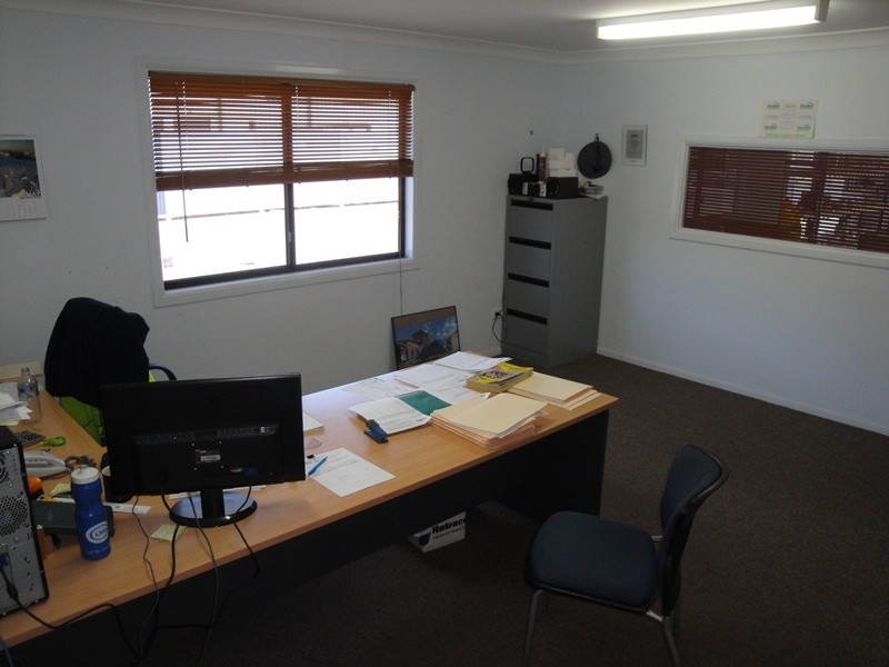 18 Helen Street, Clinton QLD 4680