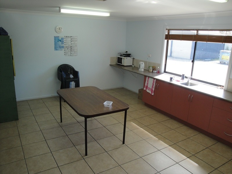 18 Helen Street, Clinton QLD 4680