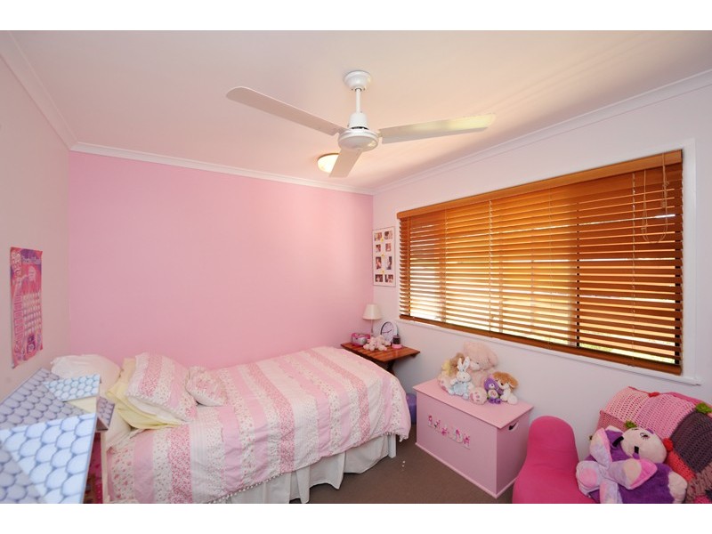 11 Far Street, West Gladstone QLD 4680