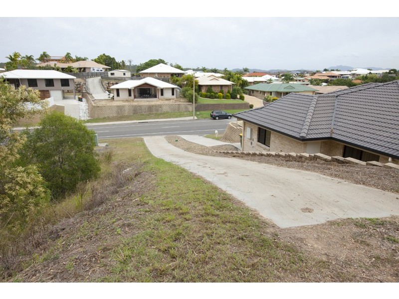 98 Dixon Drive, Telina QLD 4680