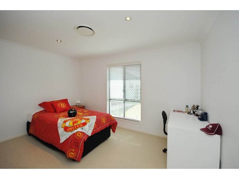 4 Matilda Court, Glen Eden QLD 4680