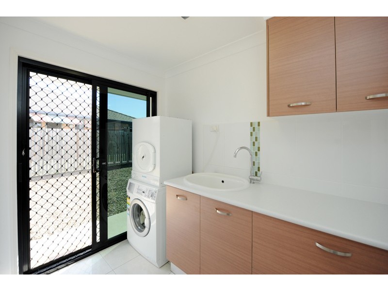 4 Matilda Court, Glen Eden QLD 4680