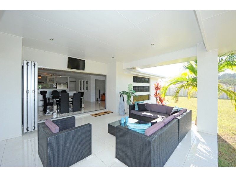 4 Matilda Court, Glen Eden QLD 4680