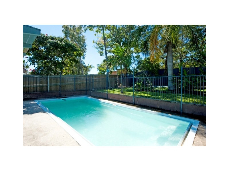 8 Watson Close, South Gladstone QLD 4680