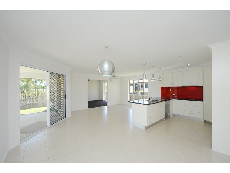 3 Koowin Drive, Kirkwood QLD 4680