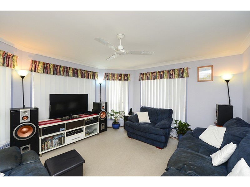 20 Nicholas Street, Glen Eden QLD 4680