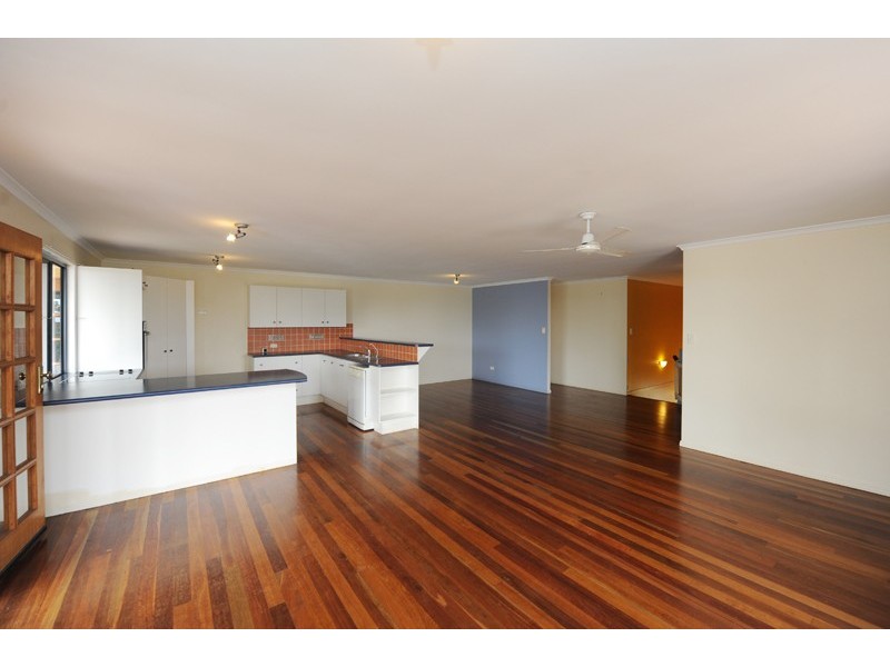 11 Solonika Court, South Gladstone QLD 4680